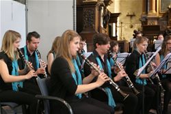 CLARINET CHOIR MAAKT TONGEREN ONVEILIG?!