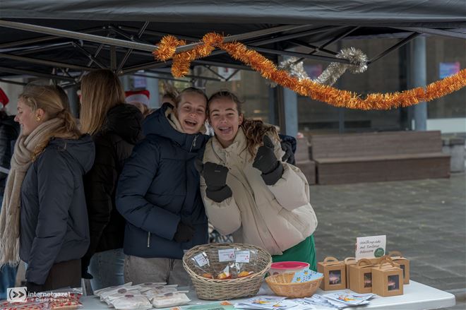 Jeugdkoor Respiro op de markt